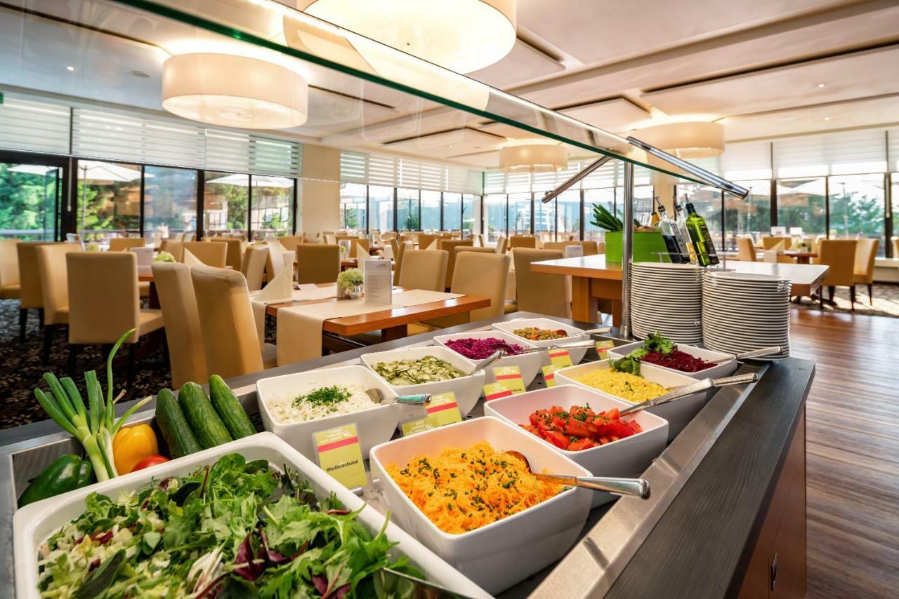 Ahorn Panorama Hotel Oberhof โอบาโฮฟ ภายนอก รูปภาพ